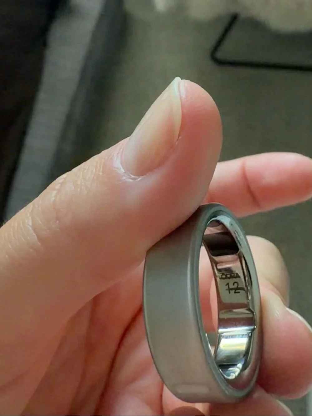 Oura Ring Generation 4 Smart Ring — Brushed Silver Finish